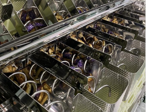 菜字頭工廠生產(chǎn)茄子類產(chǎn)品 菜字頭工廠生產(chǎn)茄子類產(chǎn)品